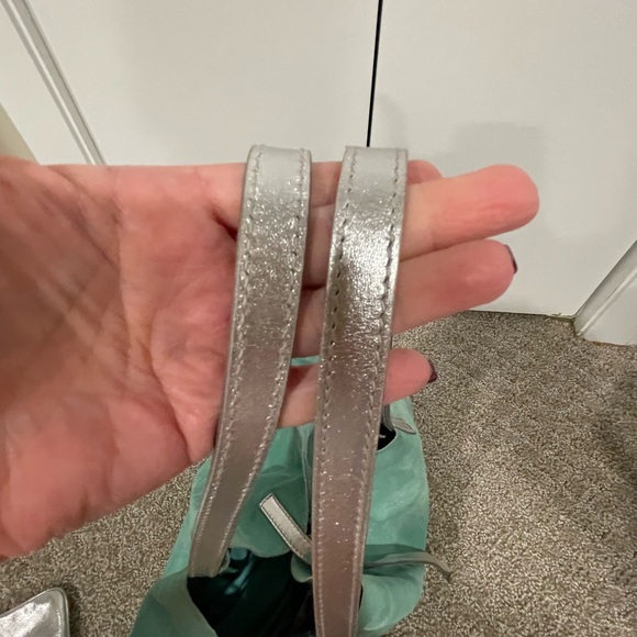 Tiffany & Co Suede Reversible Tote in Tiffany Blue and Silver includes pouch - Picture 6 of 14